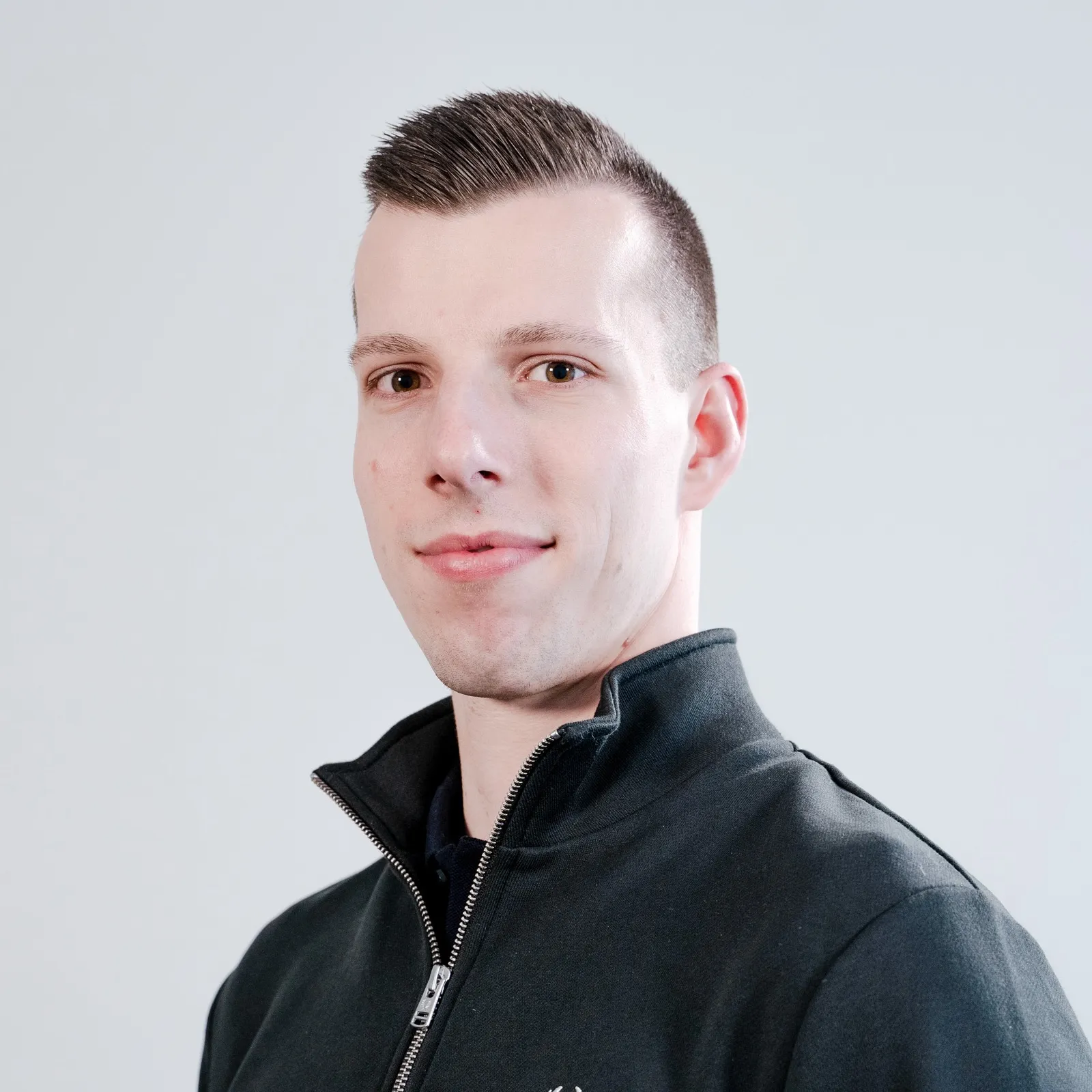 Nils Hoelscher Ambassify